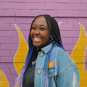 Meet your Posher, Toya